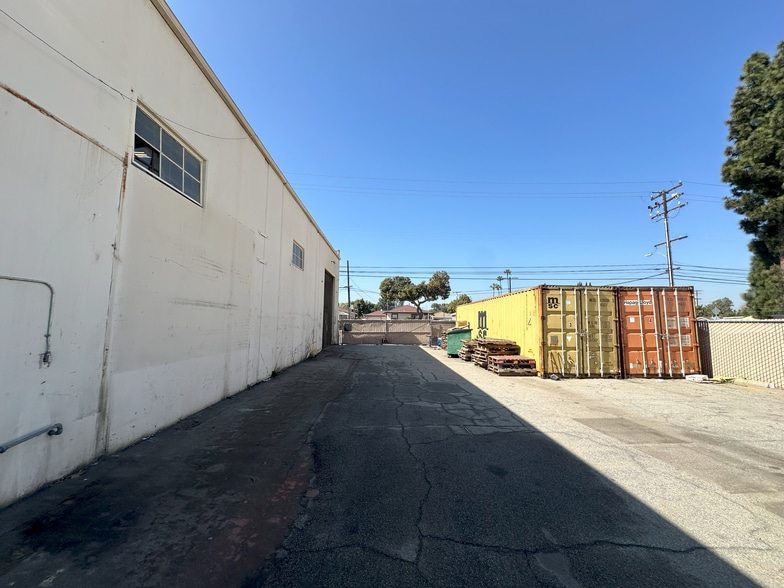 7001 Jackson St, Paramount, CA for sale - Building Photo - Image 3 of 10