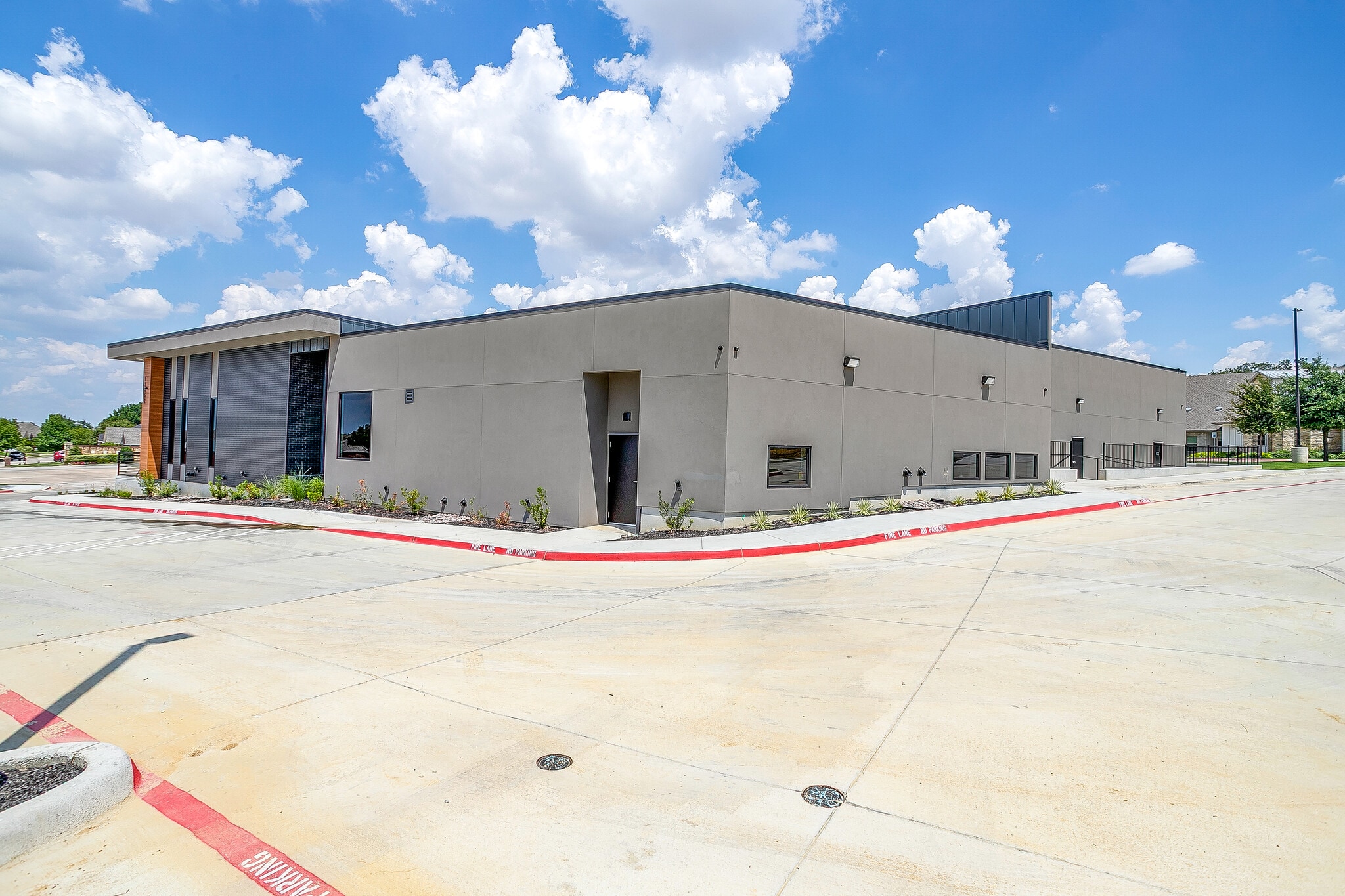 12652 Timberland Blvd, Fort Worth, TX for lease Interior Photo- Image 1 of 15