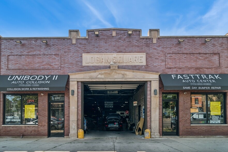 3263 W Fullerton Ave, Chicago, IL for sale - Building Photo - Image 2 of 17