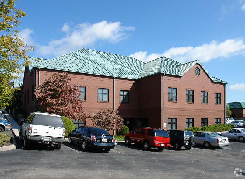 9314-Bldg 2 Park West Blvd, Knoxville, TN for lease - Primary Photo - Image 1 of 8