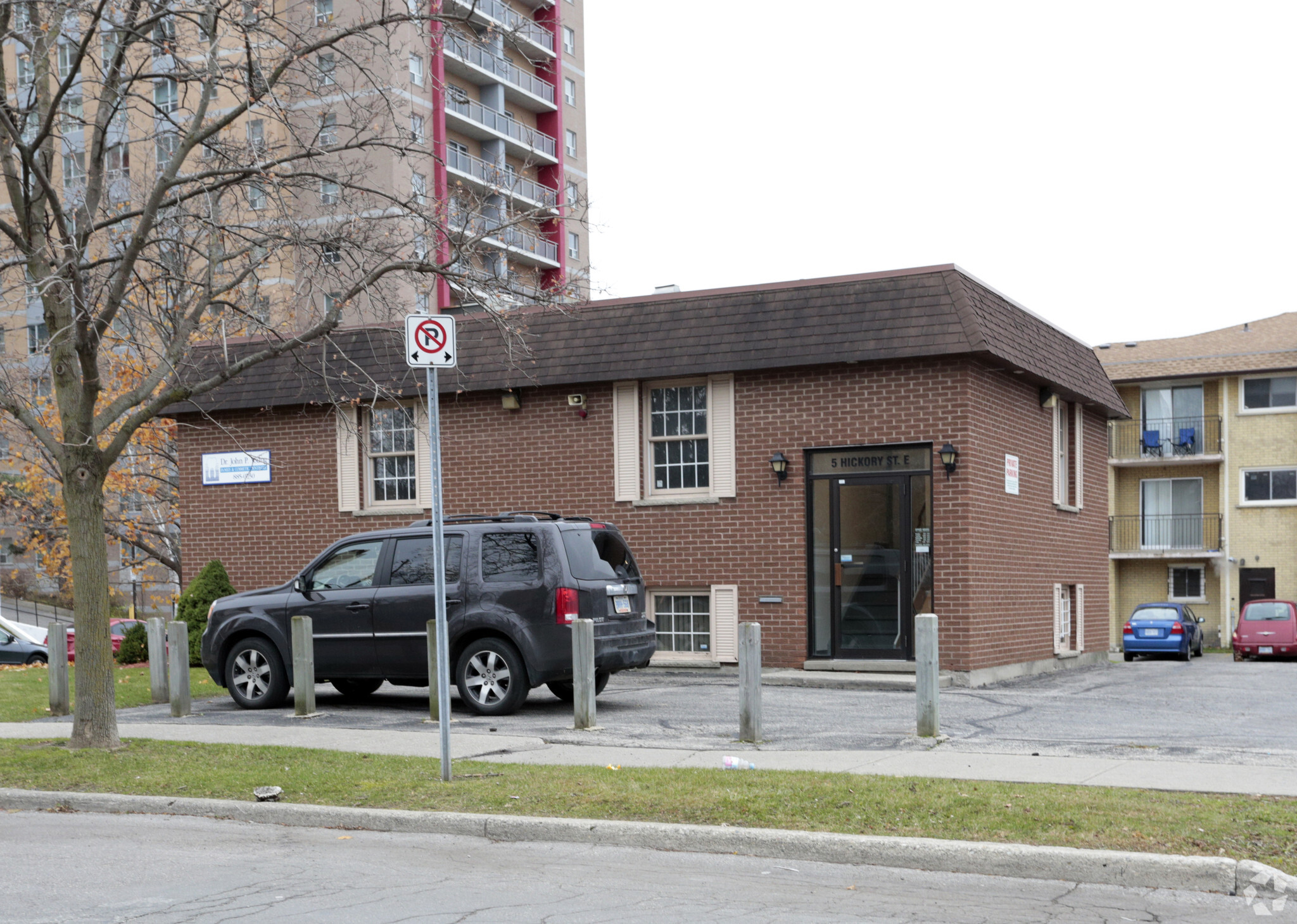 5 Hickory St E, Waterloo, ON for lease Building Photo- Image 1 of 3