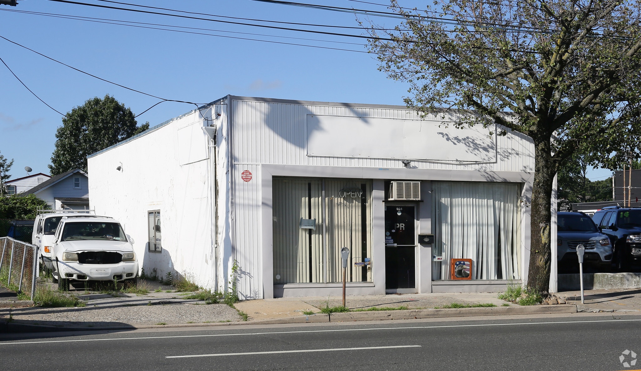 654 W Merrick Rd, Valley Stream, NY for sale Primary Photo- Image 1 of 1