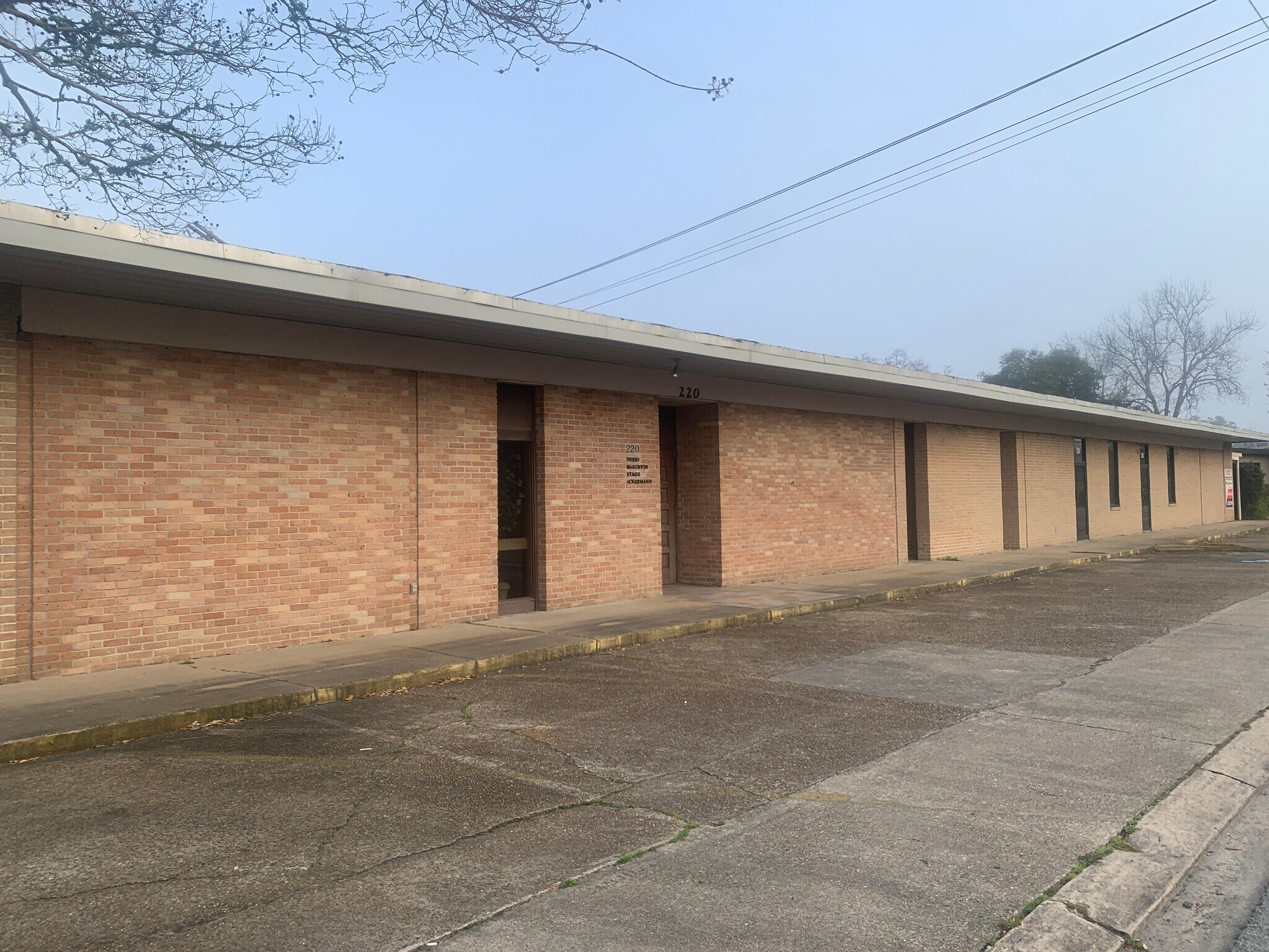 208-220 Heymann Blvd, Lafayette, LA for sale Primary Photo- Image 1 of 1