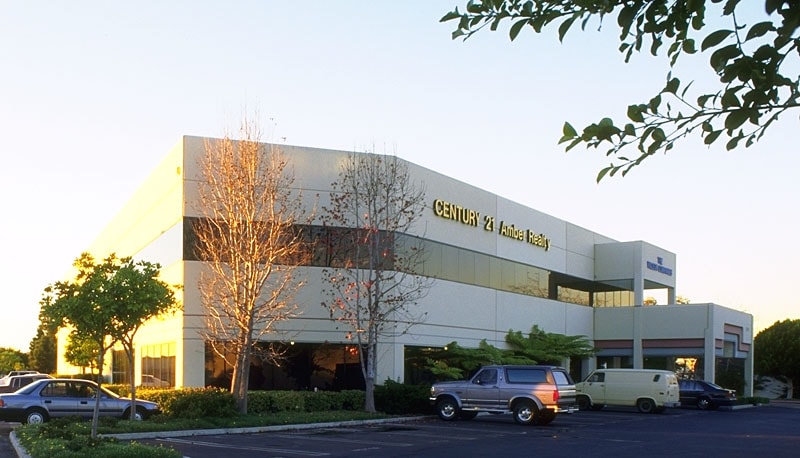 23705 Crenshaw Blvd, Torrance, CA for lease - Building Photo - Image 2 of 12