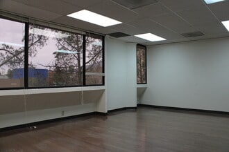 5862 Cromo Dr, El Paso, TX for lease Building Photo- Image 1 of 17