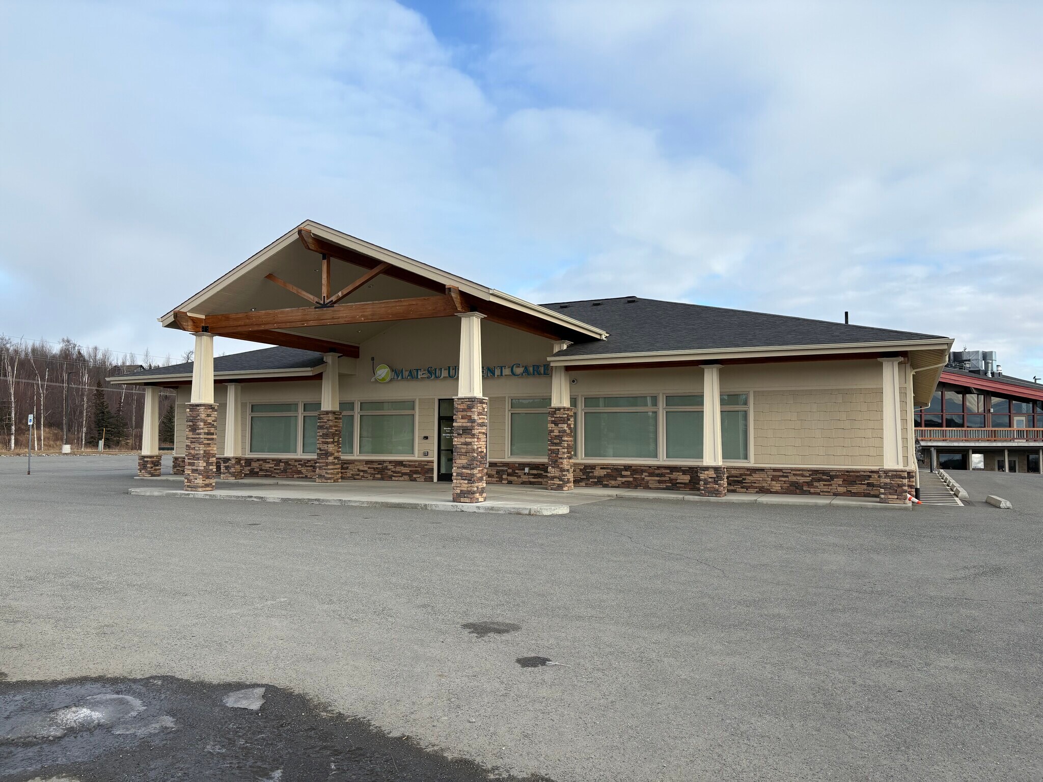 5851 Knik Goose Bay Road, Wasilla, AK for lease Primary Photo- Image 1 of 22