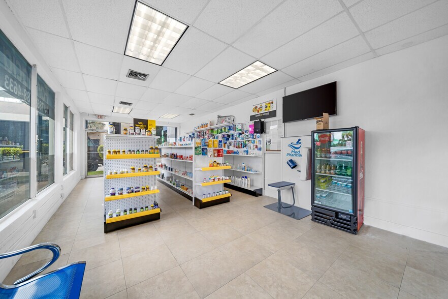 3401 SW 8th St, Miami, FL for lease - Interior Photo - Image 2 of 20