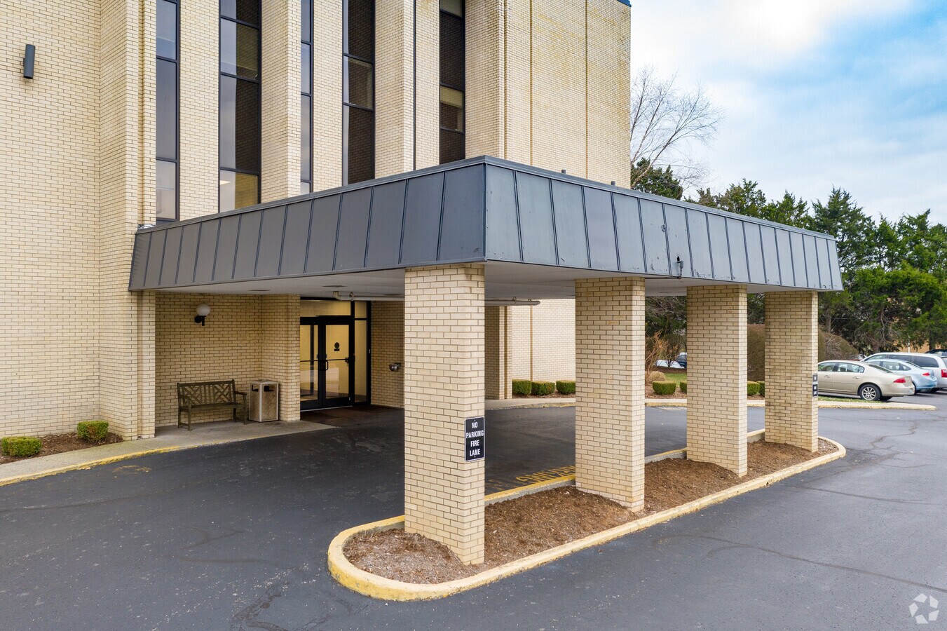 3101 Breckenridge Ln, Louisville, KY 40220