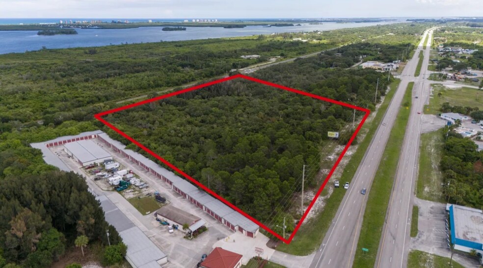 5000 N US Highway 1, Fort Pierce, FL for sale - Primary Photo - Image 1 of 11