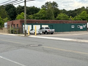 240 E Aurora St, Waterbury, CT for lease Building Photo- Image 1 of 5