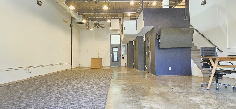 400 Clematis St, West Palm Beach, FL for lease - Building Photo - Image 3 of 8