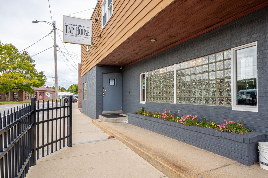 73 Traverse St, Athol, MA for sale - Primary Photo - Image 1 of 1