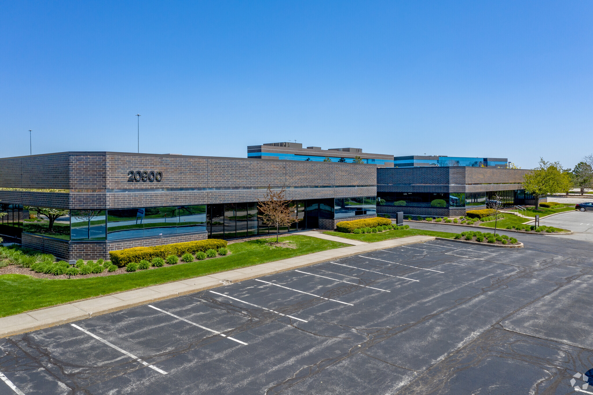 20900 Swenson Dr, Waukesha, WI for lease Building Photo- Image 1 of 6