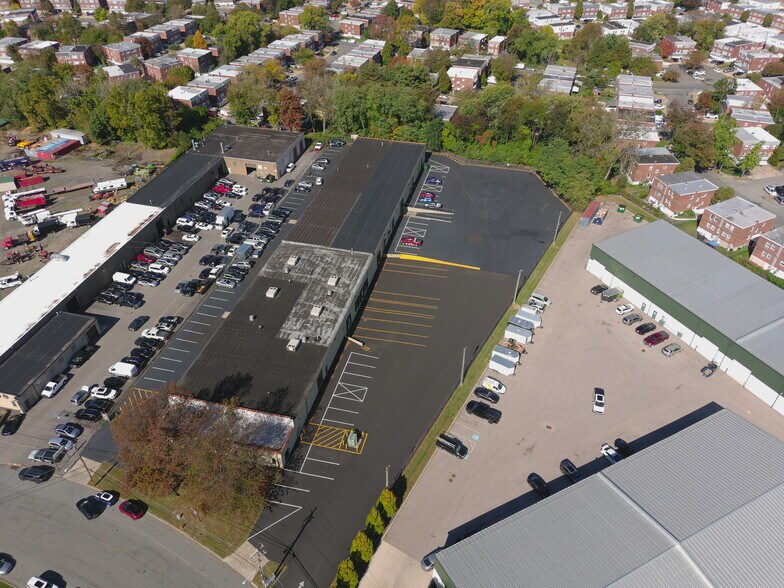 10081 Sandmeyer Ln, Philadelphia, PA for lease - Building Photo - Image 2 of 4