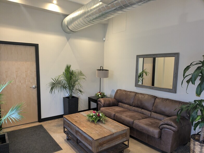 255 Yuma St, Denver, CO for lease - Interior Photo - Image 3 of 9