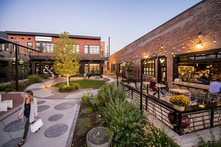 Backyard on Blake - Loft