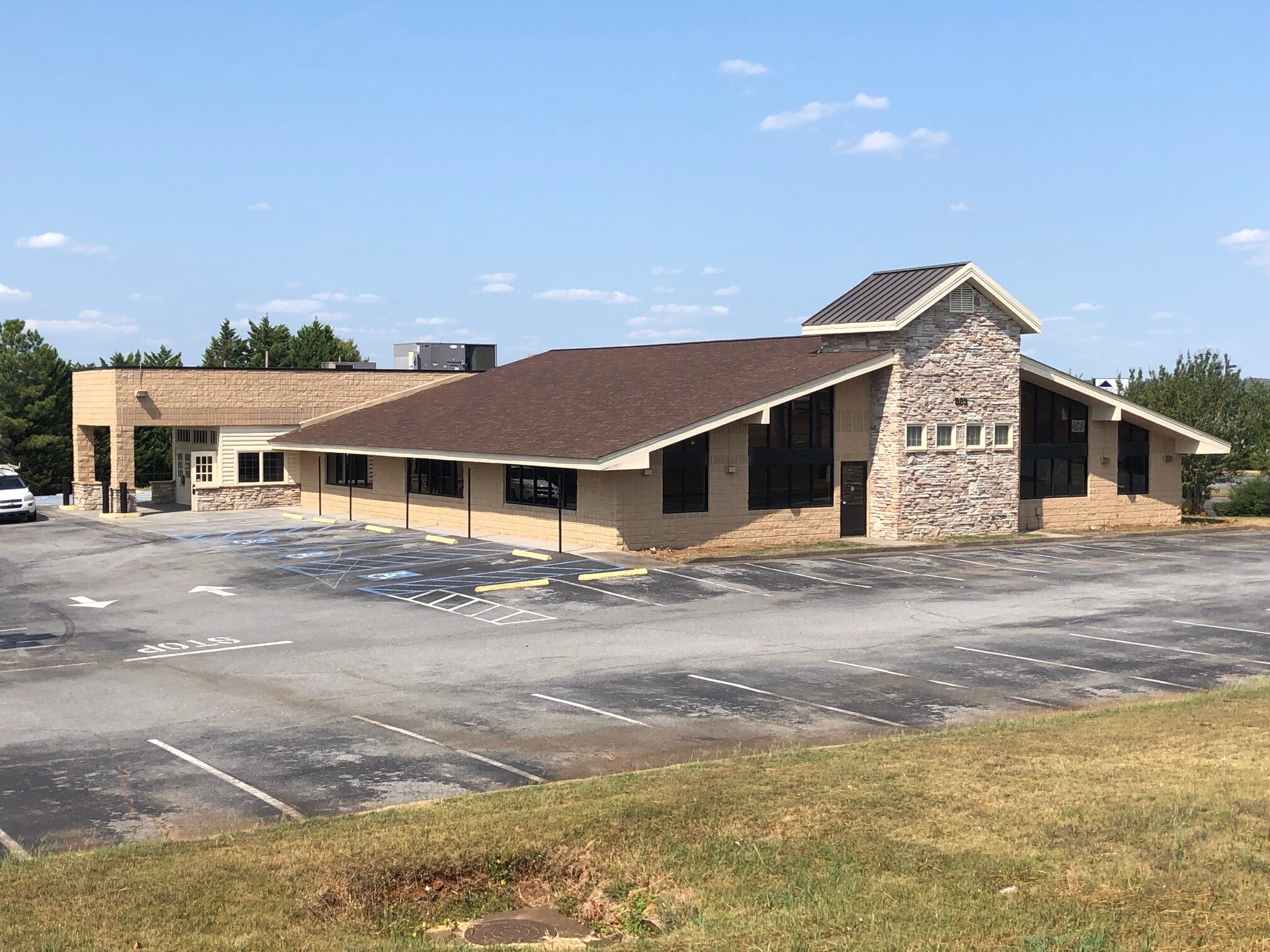 823 Joe Frank Harris Pky, Cartersville, GA for sale Building Photo- Image 1 of 1