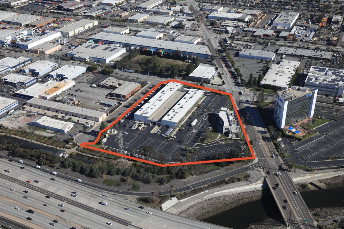 18455 S Figueroa St, Gardena, CA for lease Building Photo- Image 1 of 1