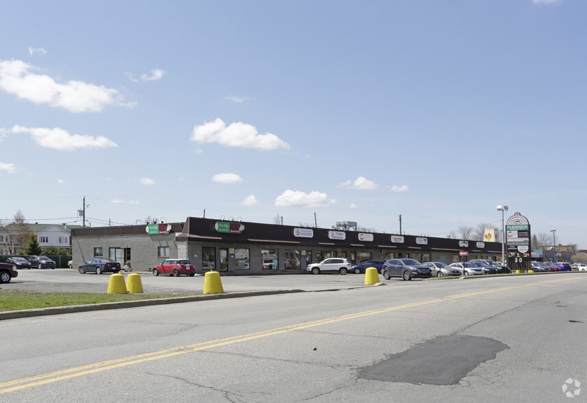 26-32 Boul Marie-Victorin, Delson, QC for lease - Primary Photo - Image 1 of 2