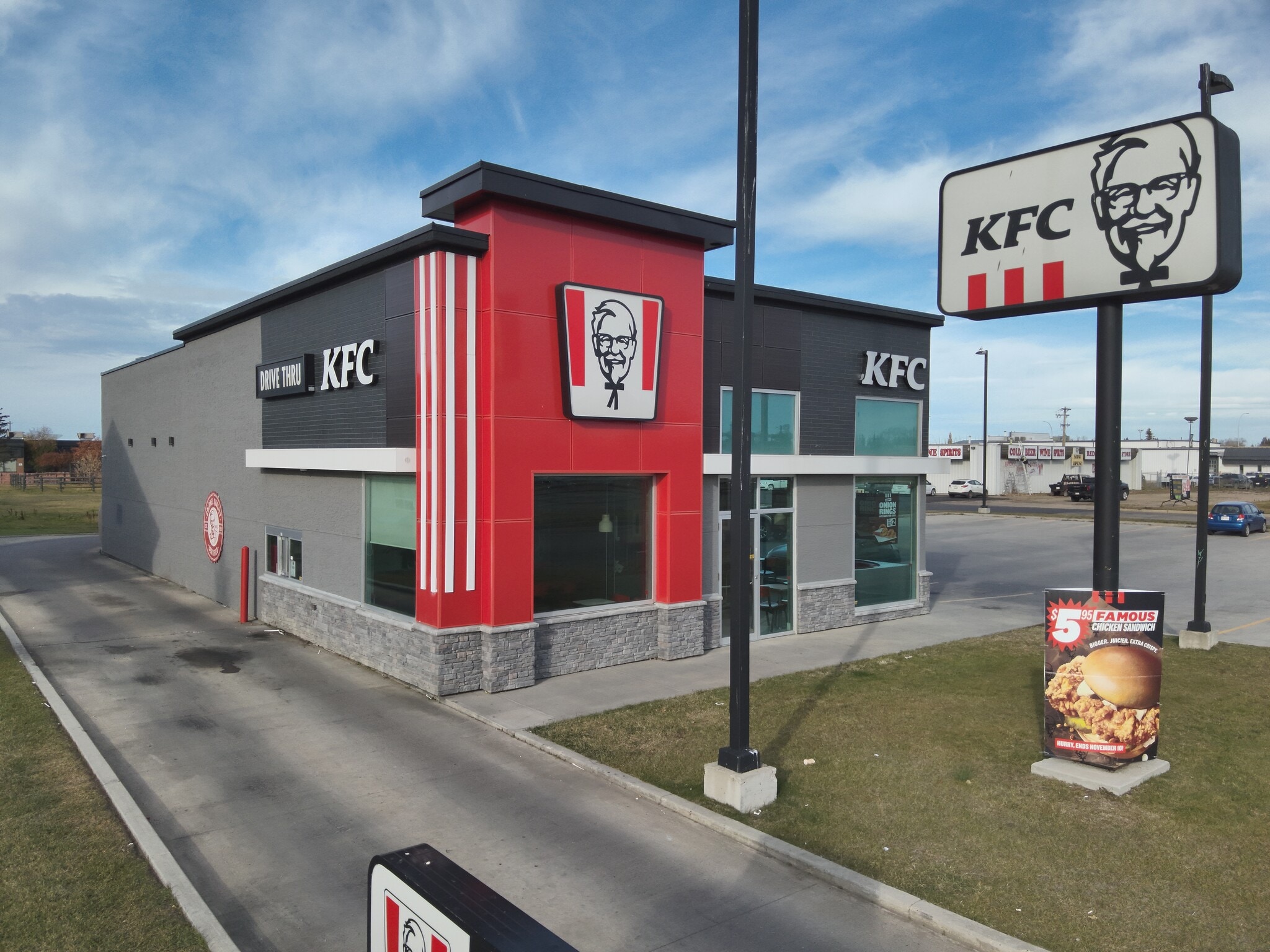 56 St, Wetaskiwin, AB for sale Primary Photo- Image 1 of 2