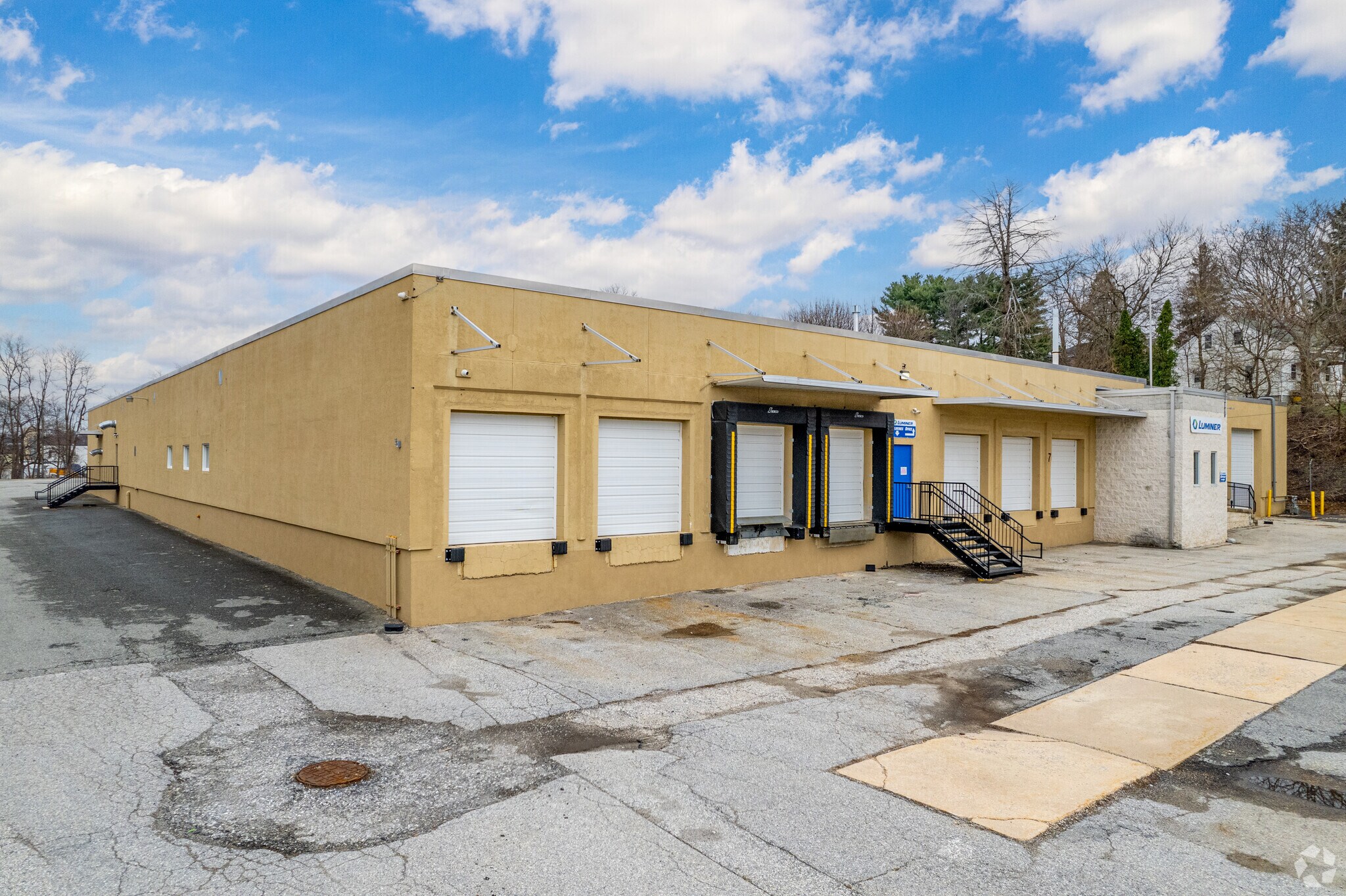 400 E Locust St, Dallastown, PA for lease Building Photo- Image 1 of 14