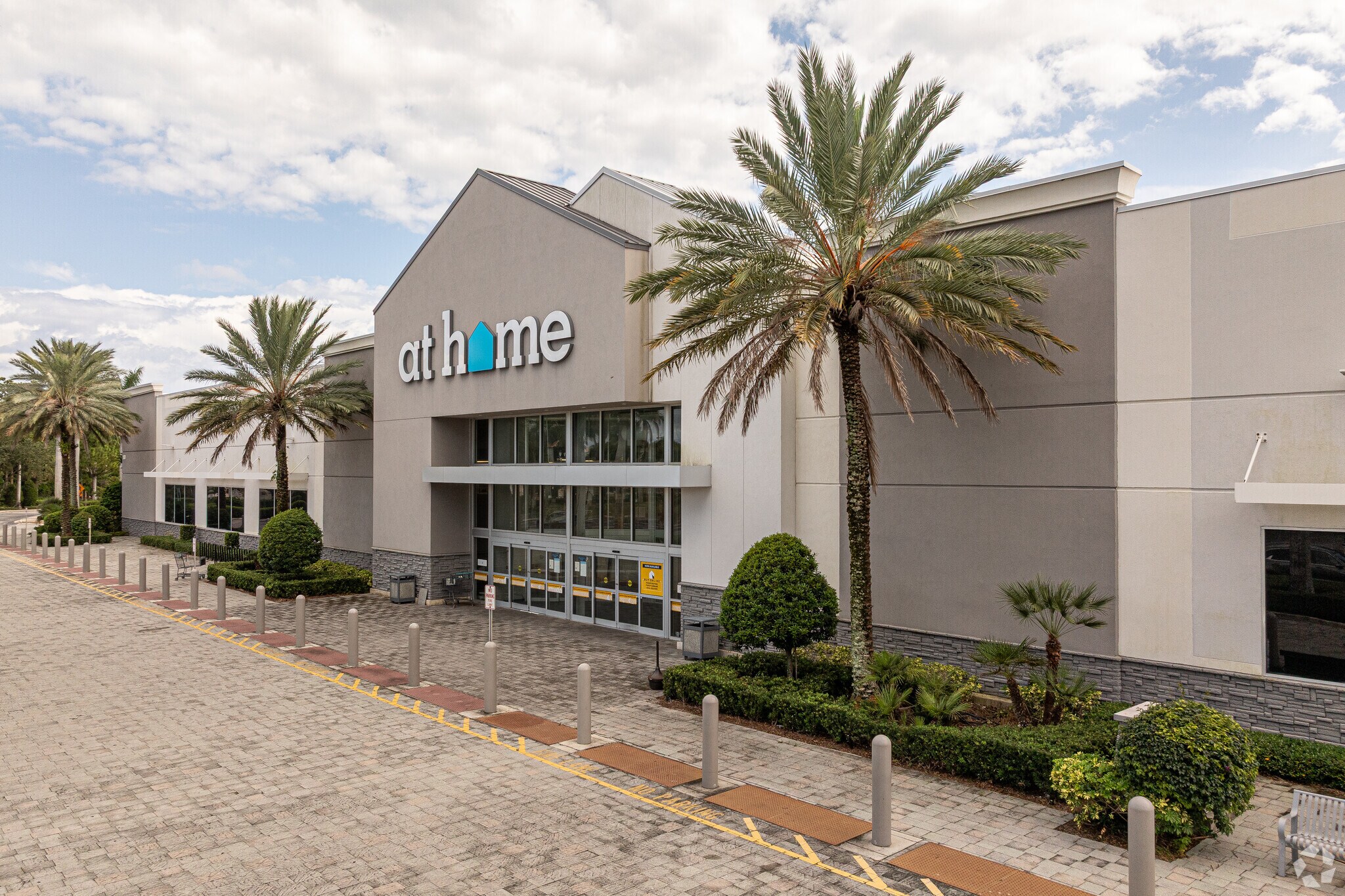 100 Gander Way, Palm Beach Gardens, FL for sale Primary Photo- Image 1 of 1