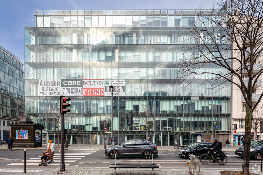 2-8 Rue Gaston Rébuffat, Paris for lease - Building Photo - Image 2 of 19