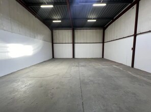 Flex in Champigny-sur-Marne for lease Interior Photo- Image 1 of 6