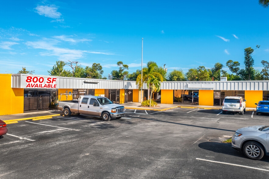 2711-2753 SE Morningside Blvd, Port Saint Lucie, FL for lease - Building Photo - Image 1 of 17