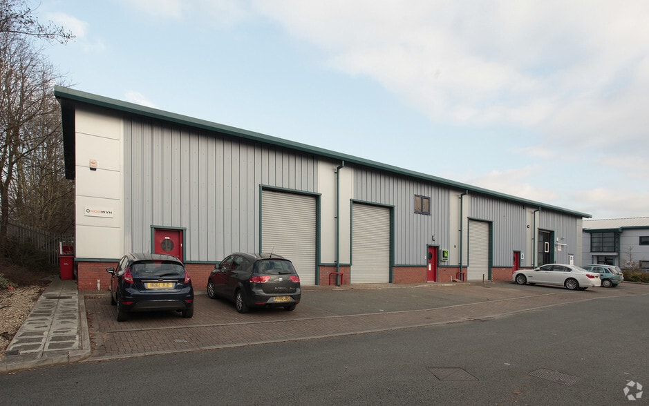 2 Hardy Close, Preston for lease - Building Photo - Image 2 of 3