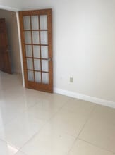 4000 N State Road 7, Lauderdale Lakes, FL for lease Interior Photo- Image 2 of 4