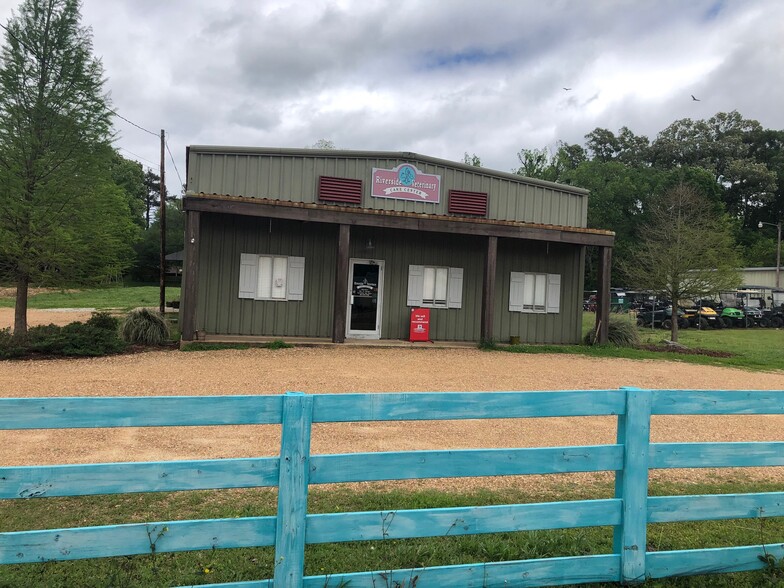 239 US-61, Natchez, MS for sale - Primary Photo - Image 1 of 1