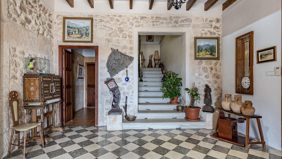 Land in Lloret de Vistalegre for sale - Interior Photo - Image 3 of 47