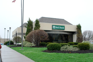 M&T Bank - Drive Through Restaurant