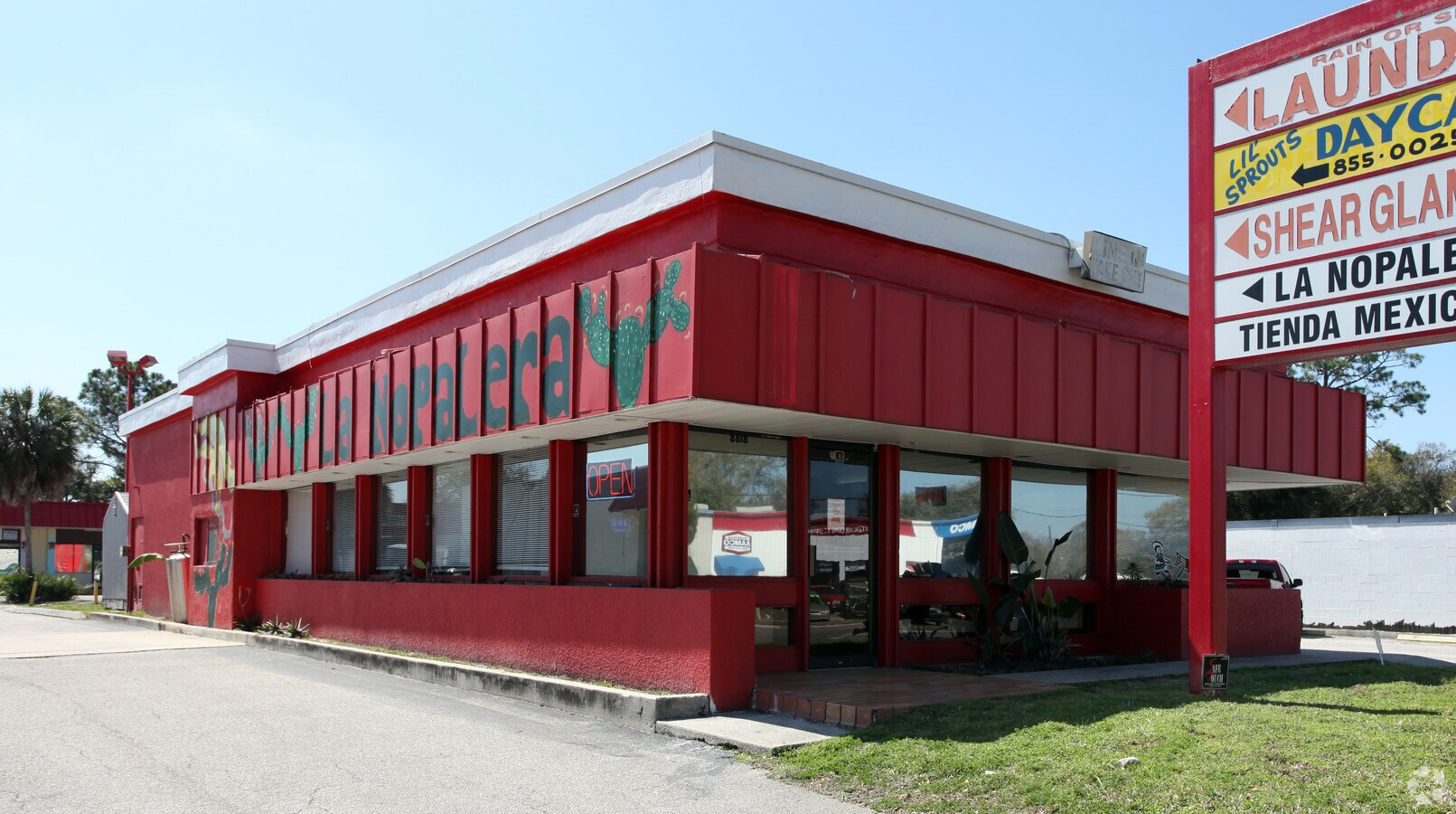 8818 Atlantic Blvd, Jacksonville, FL 32211