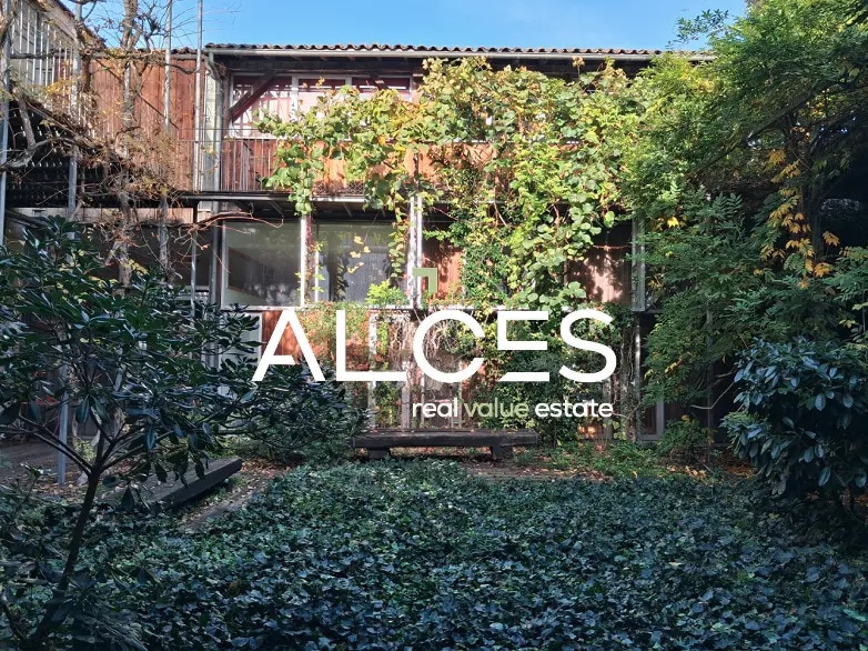 Office in Bordeaux for lease Interior Photo- Image 1 of 6