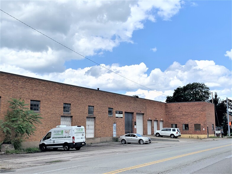 1601 Liberty Ave, Pittsburgh, PA for sale - Building Photo - Image 2 of 27