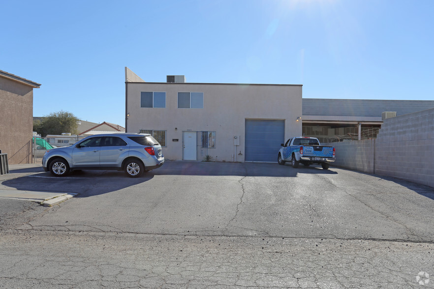 5445 Reflex Dr, Las Vegas, NV for sale - Primary Photo - Image 1 of 19