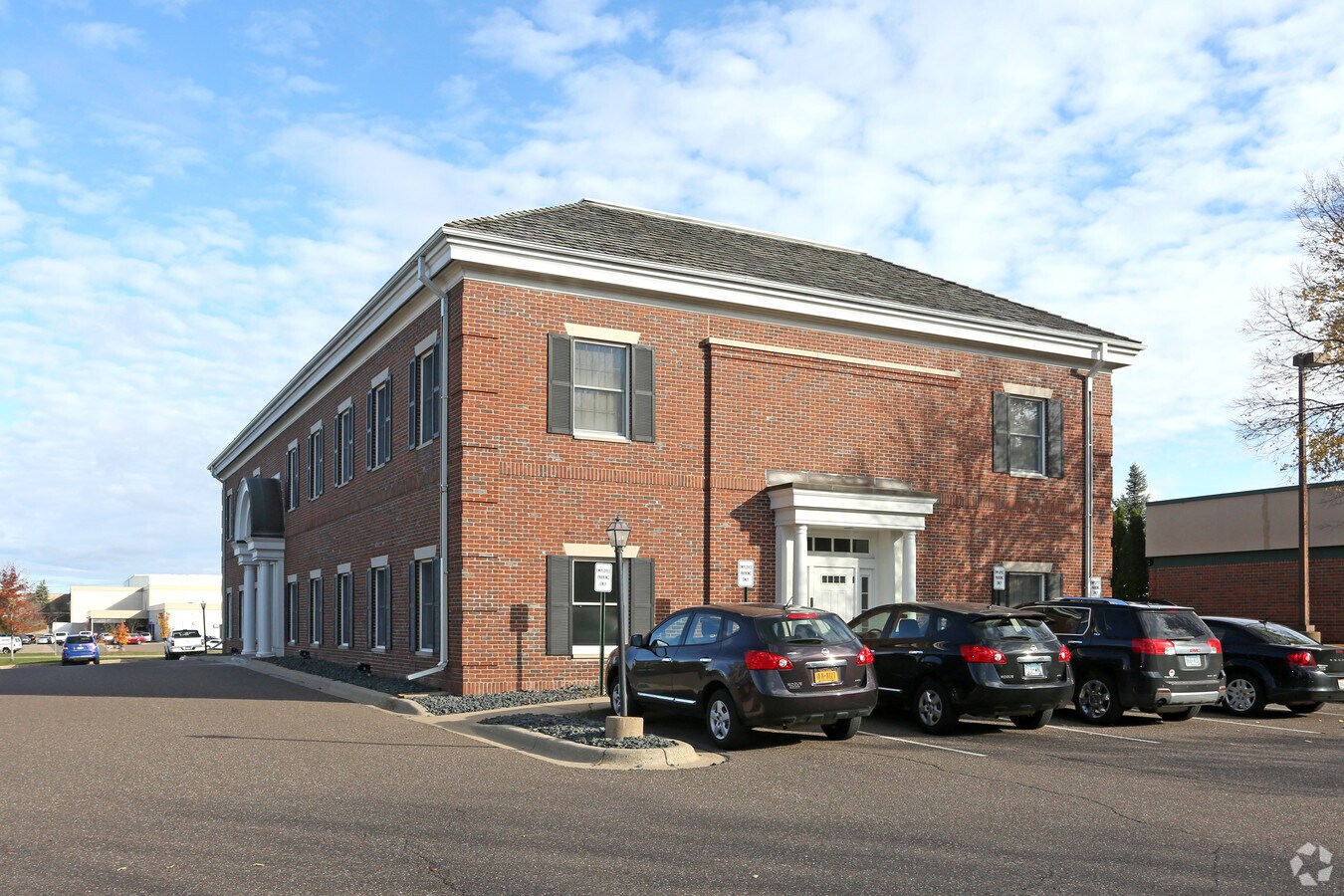 1856 Beam Ave E, Maplewood, MN 55109