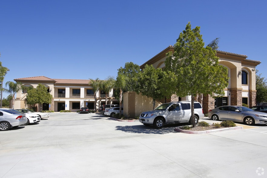 43015 Black Deer Loop, Temecula, CA for lease - Building Photo - Image 1 of 7