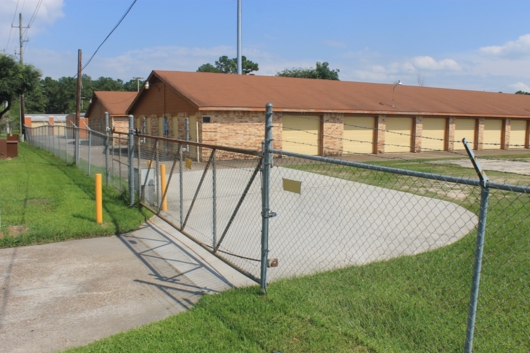 6616 FM 2100 Rd, Crosby, TX for sale Primary Photo- Image 1 of 1