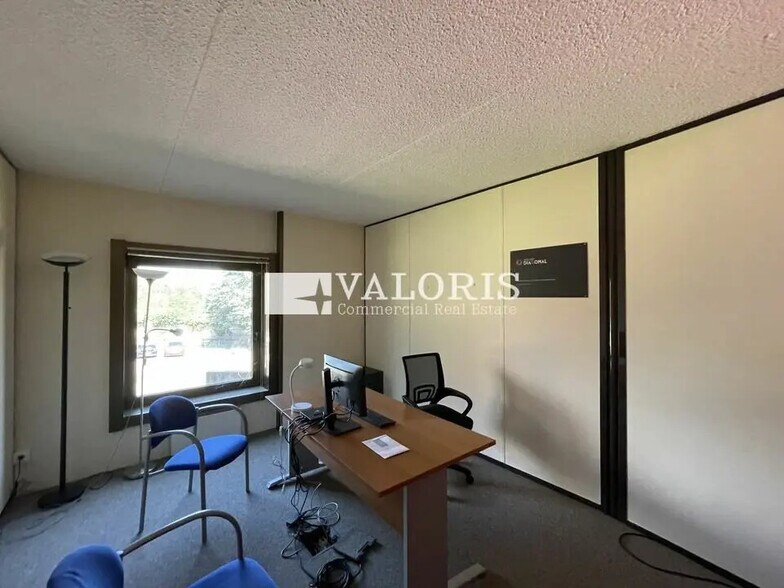 Office in Écully for lease - Interior Photo - Image 3 of 7