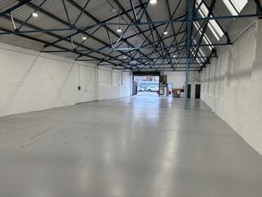 166 Feltham Rd, Ashford for lease Interior Photo- Image 1 of 1