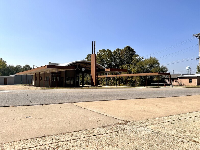 909 Jefferson st, Ava, MO for sale - Primary Photo - Image 1 of 1