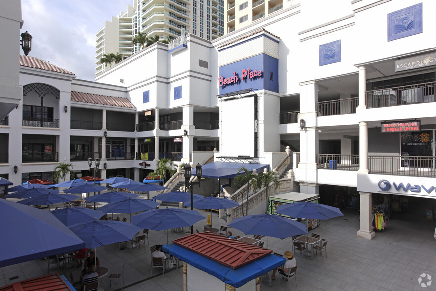 17 S Fort Lauderdale Beach Blvd, Fort Lauderdale, FL for lease - Building Photo - Image 3 of 5