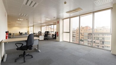 Gran Vía de les Corts Catalanes, 680, Barcelona, Barcelona for lease Interior Photo- Image 1 of 18