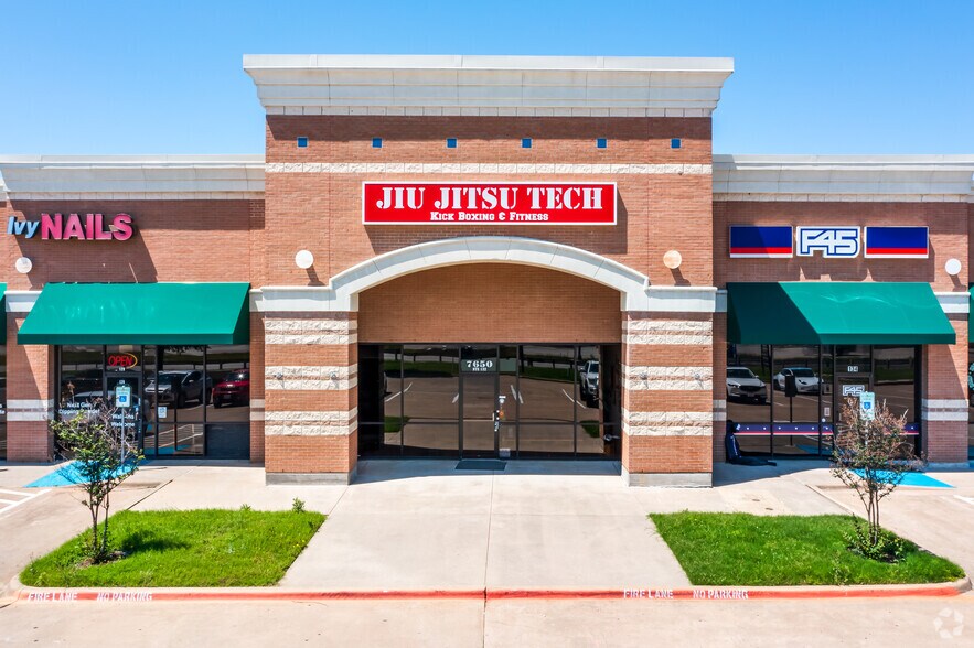 7650 I35 E, Corinth, TX 76210 Corinth Commons