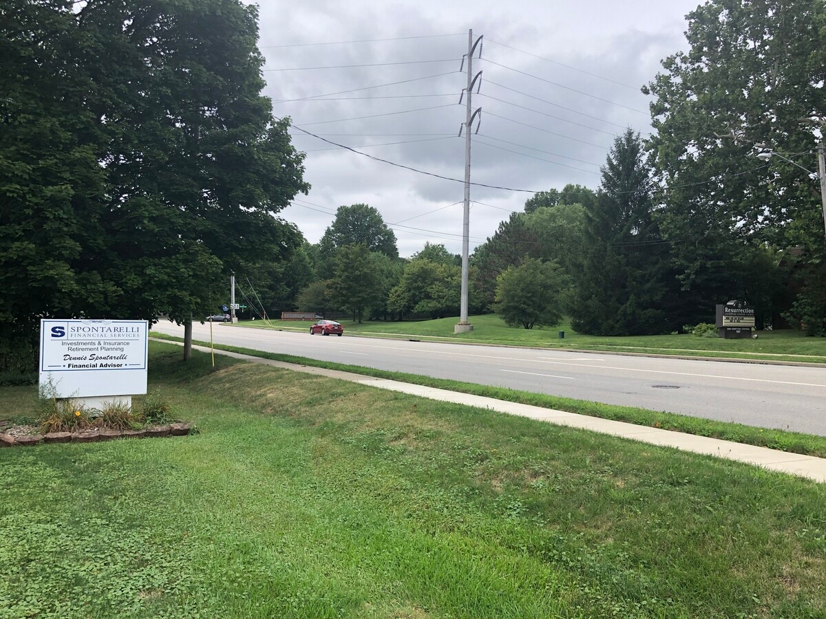 1990 Graham Rd, Stow, OH 44224