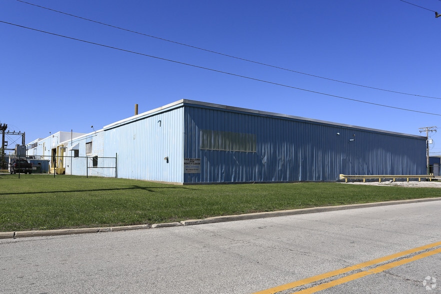 4621 W Benefit Ave, Ashtabula, OH for lease - Primary Photo - Image 1 of 12