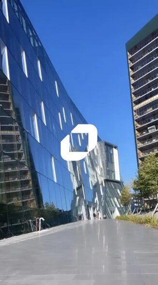 Office in Lille for lease - Building Photo - Image 2 of 8